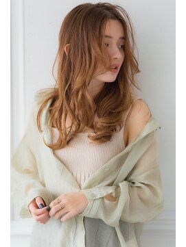 アリエッタ アザブ(ARIETTA AZABU) 無造作センターパートレイヤー×メルティベージュ/抜け感ロング