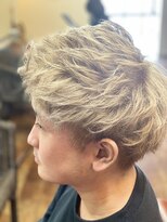 フゥ 宇都宮(FeU) かき上げニュアンスマッシュスリークショート　ダブルカラー