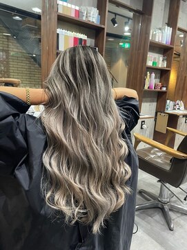 ラフ(LAFF) #黒髪#ボブルフ#ネビージュ#小顔#ワンレン