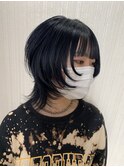 流行スタイル！『ウルフ×ネイビー』