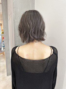 ヨーク(YOKE) YOKE 切りっぱなしボブ結べるボブミルクティーアッシュブリーチ