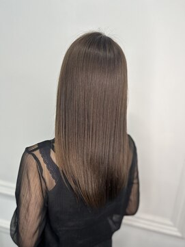 エスカーラ 表参道(THE ESCALA) ＠shino_ne197/シアーカラー/アッシュベージュ/ベージュ