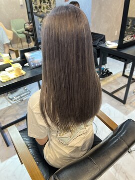 リリス(Lilith) ラベンダーグレージュ×透け感ロング