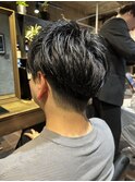 20代30代ブルーブラックフェードツーブロック