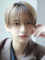 ハイトーンカラーフェザーパーマニュアンスパーマセンターパート