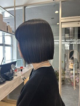 ロンドルピナス 小倉(Lond Lupinus) ミディアムヘア暗めカラー/デザインカラー/フェイスフレーミング