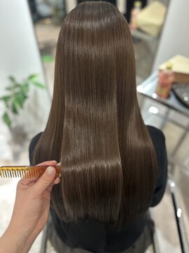 ホワイト(WHITE) 縮毛矯正 髪質改善トリートメント オリーブベージュ