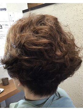 オッジヘアー(Oggi Hair) ウェーブショート 4月