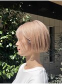 ハイトーンベージュ×ボブ