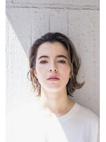 ピズム(PISM)&nbsp;外ハネエアリー耳かけイメチェンボブ/フォギーベージュ