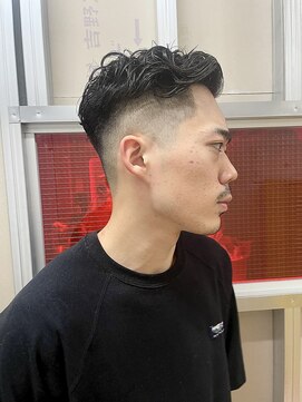 メリケンバーバーショップ トーキョー(MERICAN BARBERSHOP TYO) YS STILE.束感ショート.波巻き.ハイライト.マッシュパーマ115