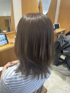 アンフィ 東京(Amphi) 【イルミナで!!透明感カラー♪】