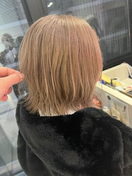 ラビス 浦和(Lovis) 似合わせカット/ハッシュカット/フルバング/レッドブラウン