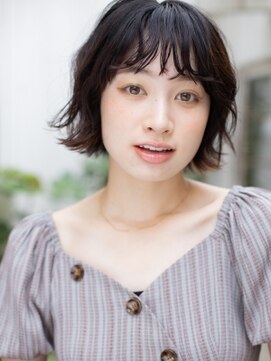 エン(en) ゆるハネショートボブ