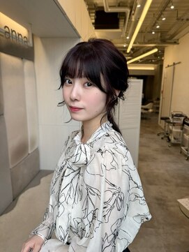 アナ ラーナ(Anna Lanna) 結んでも可愛い顔まわりのデザインとラベンダー【奥村北斗】