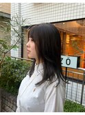 暗めオリーブカラー