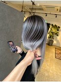 透明感アッシュバレイヤージュ