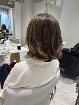 ロロネー 豊中(Lolonois) 【Lolonois豊中】白髪ぼかしハイライト