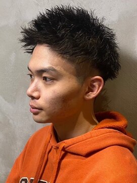 ディスイズバーバーサード(THIS IS BARBER 3rd) スパイキーショート ツイストパーマ ツーブロック 束感