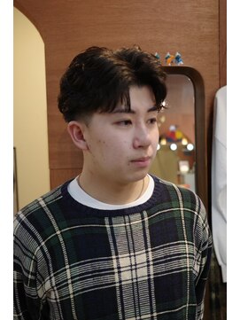 エディ(Edy) メンズコンマバングシャドウパーマ刈り上げ眉毛カット韓国ヘア