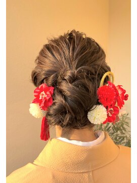 マロウ ヘア(Mallow hair) かわいい袴スタイル