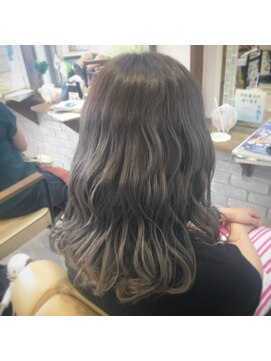 ミルク(MILK) カーキグレー