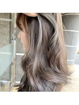 ヘアーデザイン アズール(Hair Design Azur) 【Azur】たっぷりのハイライトでつくる“clear beige”