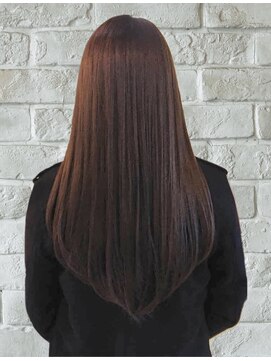 アクアヴィタエ(Aqua vitae) 20代、30代、40代キラ艶ストレート