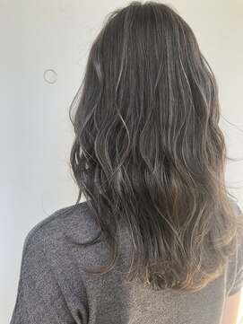 カリーナコークス 原宿 渋谷(Carina COKETH) 細めハイライトダブルカラー/インナーカラー/イヤリングカラー