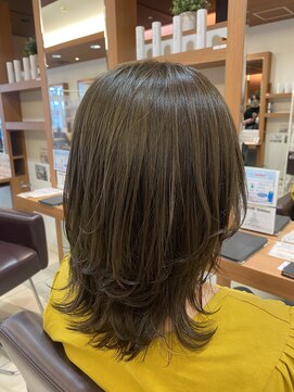 アンドバイモードケイズ (and by MODE K's) 【サロンスタイル】透明感抜群 オリーブグレージュ