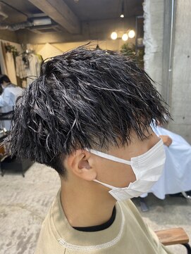 ヘアーラボ ハチ(HAIR LABO HACHI) ツイストパーマ