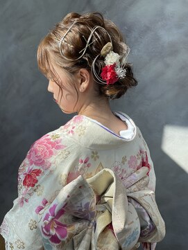 シキ(SIKI) 振袖シニヨン