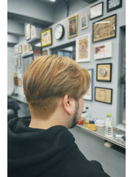 アイコン ブルー メンズ(I-CON #blue MEN'S) センターパート×外国人風ナチュラルブラウンカラー