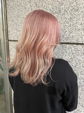 ユニ 江坂(Uni.) ホワイトピンク