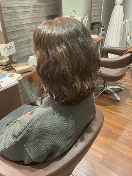 アミカ シーモール店(Amica) ミディアムパーマ