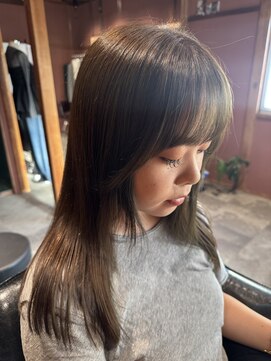 サムウェア(SOMEWHERE) ブリーチなしで作る柔らかいベージュカラー