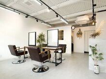 白を基調とした店内雰囲気#マンツーマン#プライベートサロン