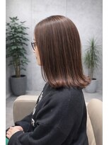 ザ サード プレイス トーキョー ギンザ(THE THIRD PLACE TOKYO GINZA)&nbsp;銀座 白髪ぼかしハイライトミディアムワンレン外ハネボブ