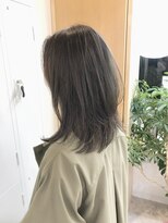 ルッソリベラ 池袋(Lusso libera)&nbsp;ミディアムレイヤー/レイヤーカット/グレージュ/30代/40代/50代