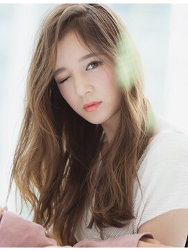 セラ バイ ユーレルム(SerA by U-REALM) 柔らかカールロング 担当 森