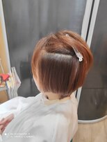カラクリビショウ(Kara-Kuri Bisho)&nbsp;丸みショートヘア