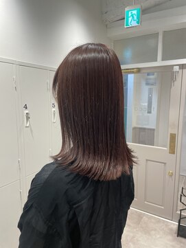 トッカ 浅草店(tocca) 【ルビーブラウン×切りっぱなしミディ】