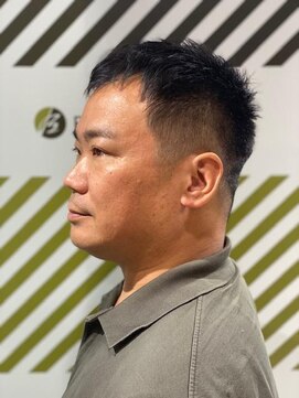 バーバーバー 四谷(BARBER-BAR) 大人の刈り上げスタイル