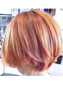 白髪ぼかし鮮やかアプリコットオレンジハイトーンカラーショート