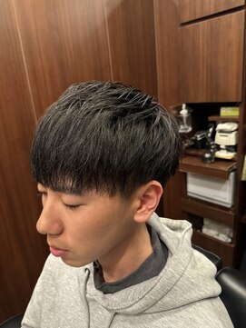 ヒロギンザ 池袋 サンシャイン通り店(HIRO GINZA) 蒼き旋風の束感刈り上げマッシュ