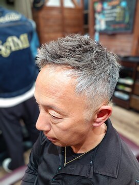 ラボーテイサミヘアーイースト(La.beaut'e ISAMI HAIR EAST) ダークアッシュカルマパーマベリーショート〈理容室〉東浦和