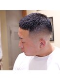 バズカット　フェードカット
