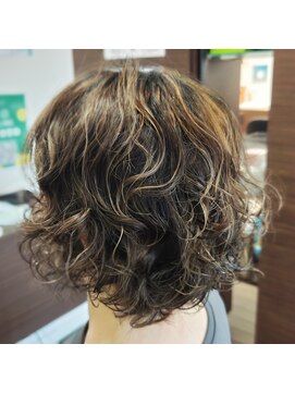 ビバハート (Viva heart) ミディアムパーマスタイル