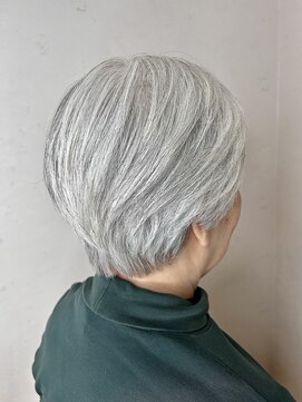 松本平太郎美容室 吉祥寺パートファイブ(PART5) 【グレイヘアのショートカット/30代40代50代60代70代80代】