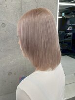 シイム(CYM)&nbsp;艶髪/レイヤーミディ/ハイトーンミルクティーベージュ